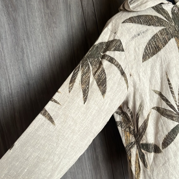 CHICO’S safari button dawn shirt - Picture 6 of 16